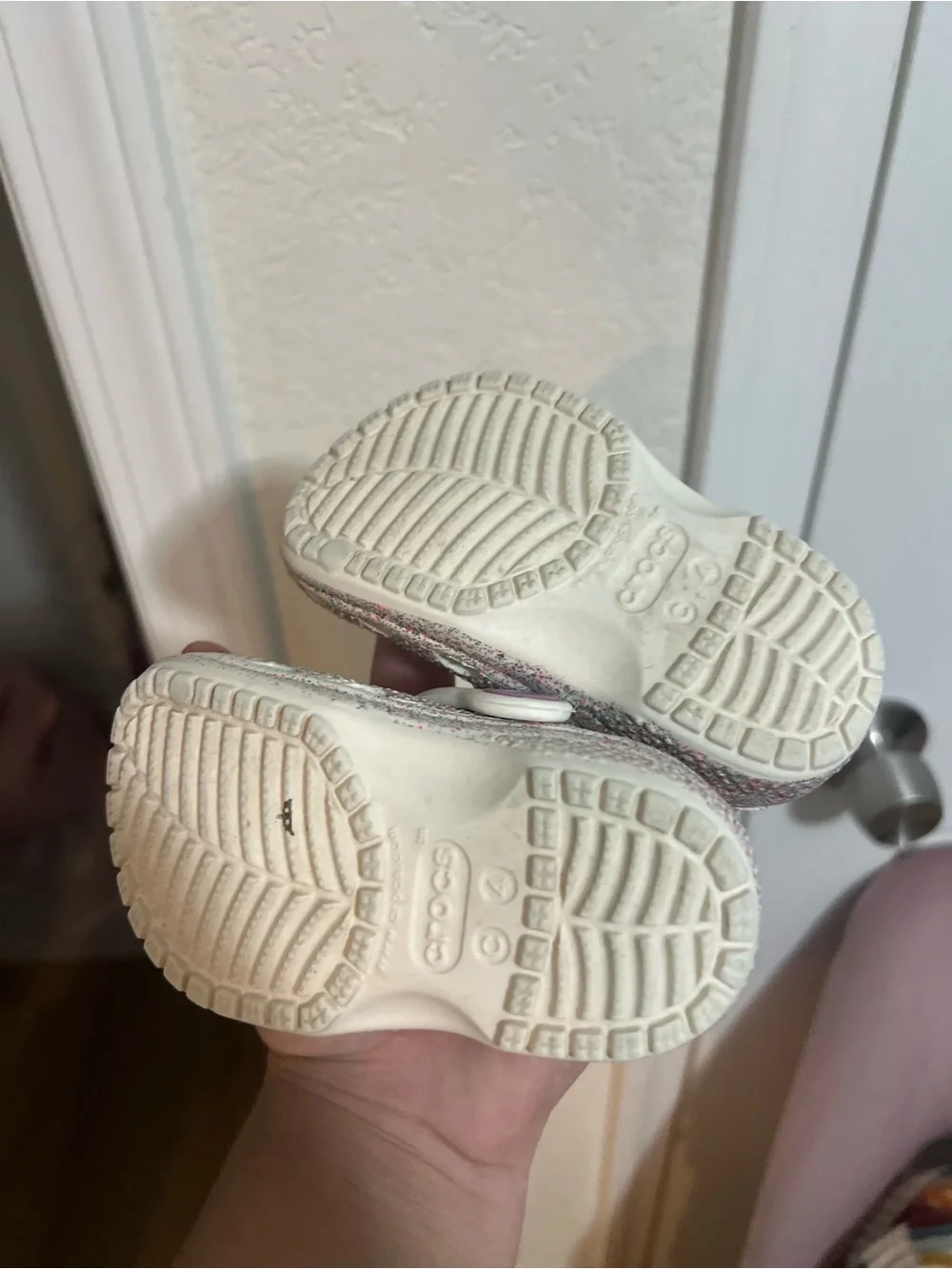GUC Crocs Infant White Glitter Clog Shoes 4c